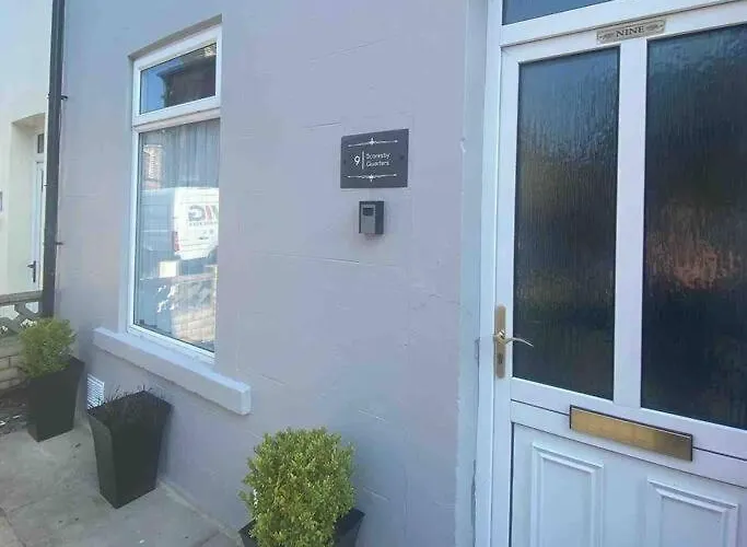 Scoresby Quarters - *